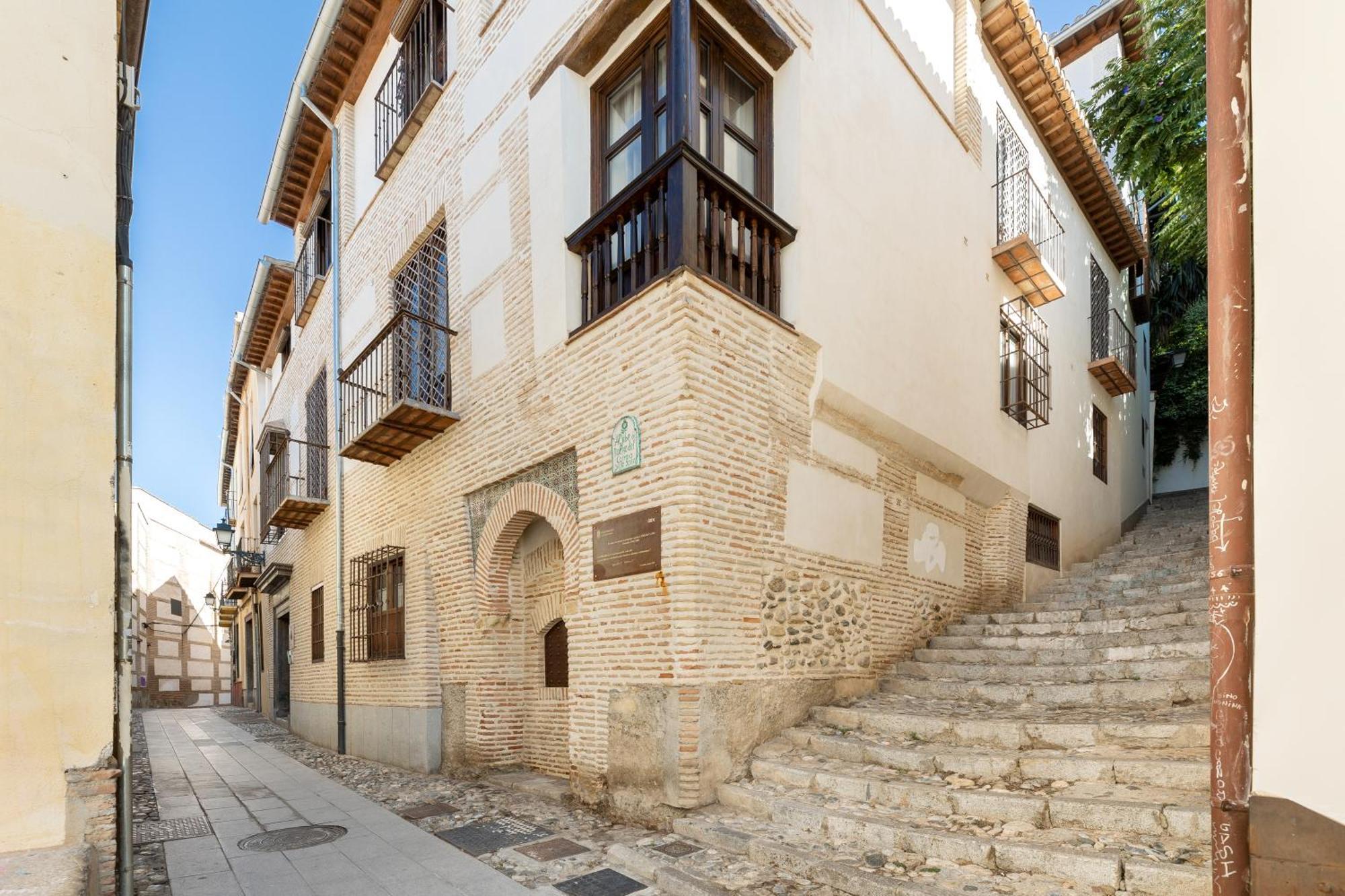 Apartamentos En Pleno Centro, Aljibe Rodrigo Del Campo 1A グラナダ エクステリア 写真
