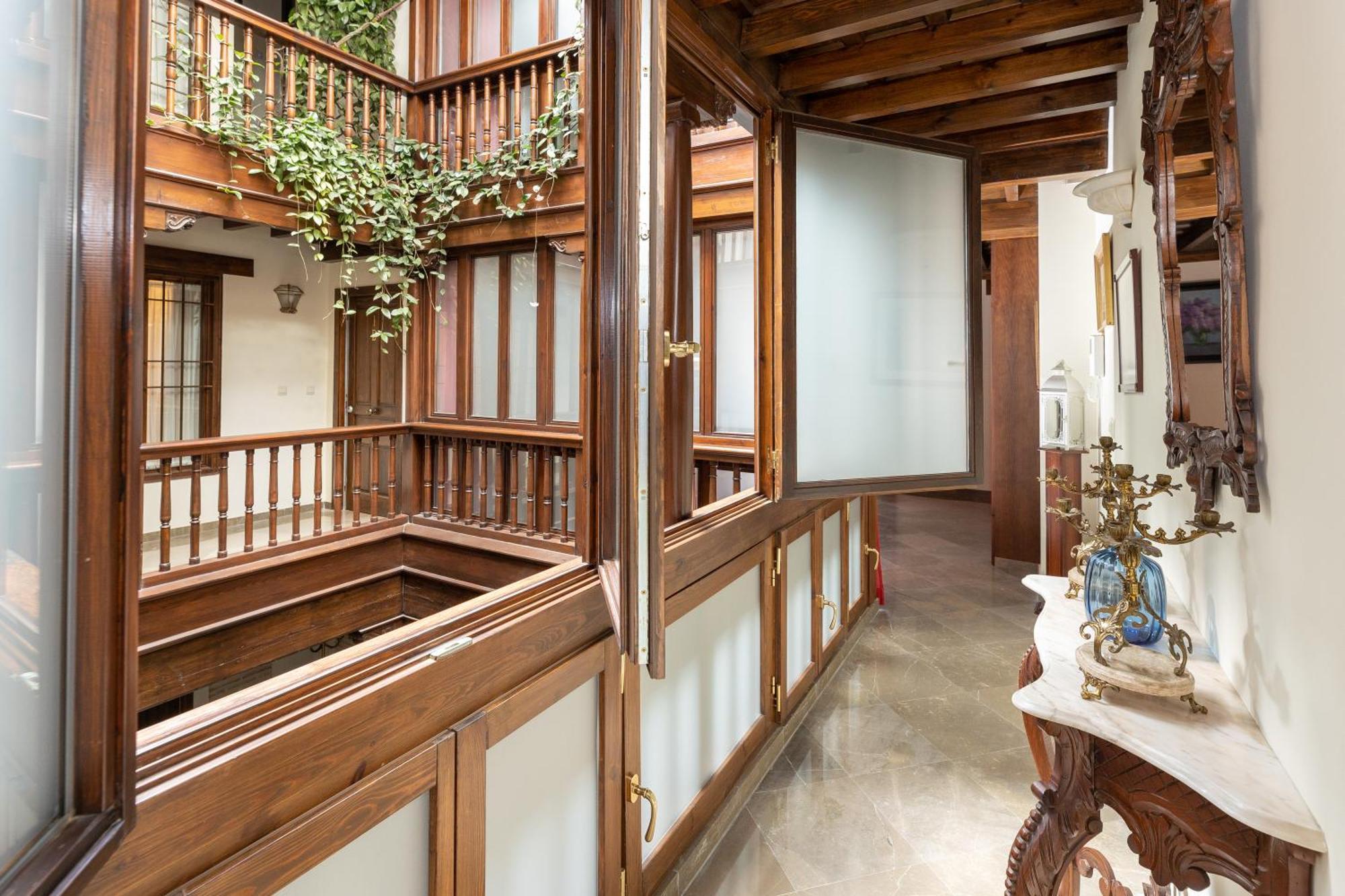 Apartamentos En Pleno Centro, Aljibe Rodrigo Del Campo 1A グラナダ エクステリア 写真
