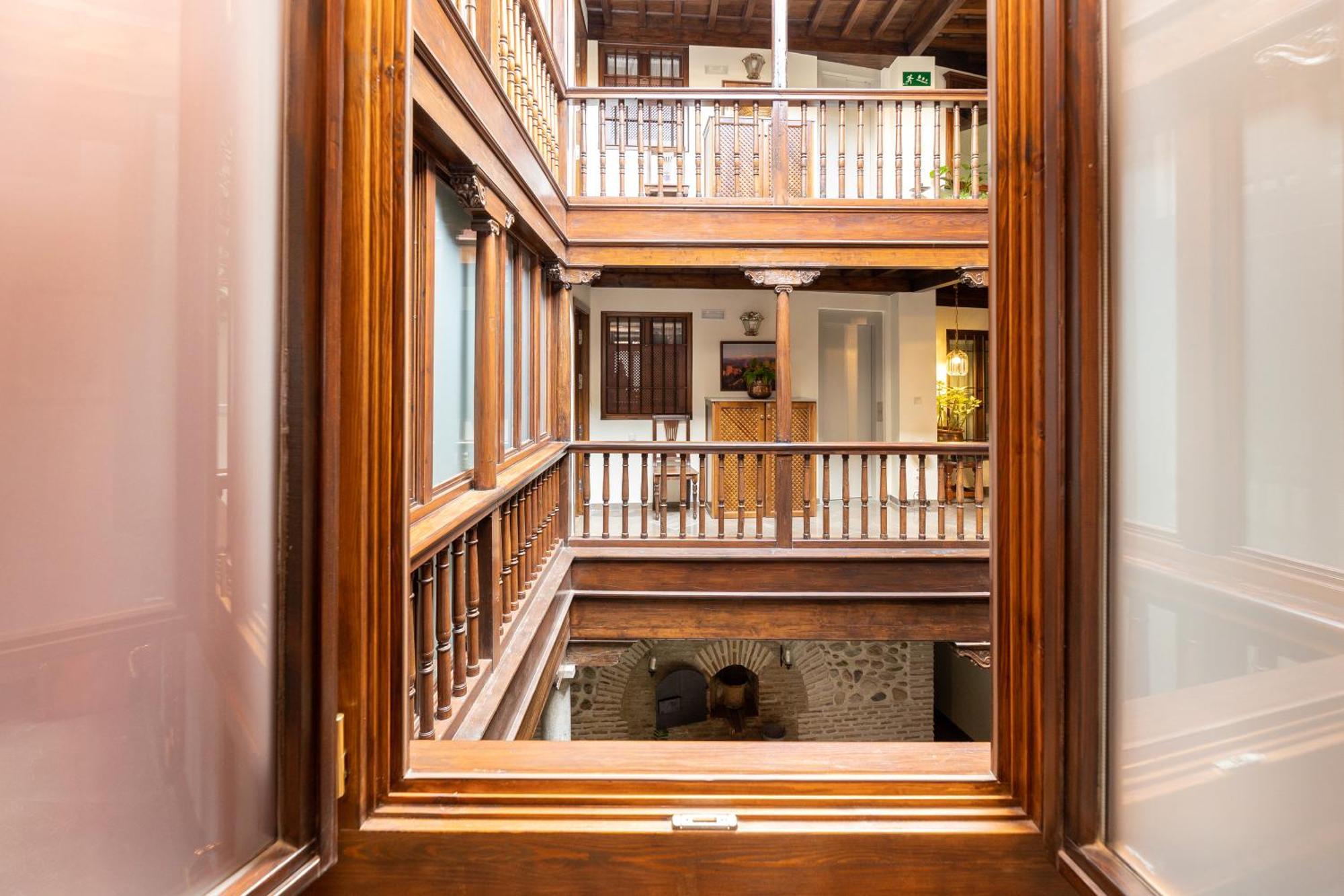 Apartamentos En Pleno Centro, Aljibe Rodrigo Del Campo 1A グラナダ エクステリア 写真